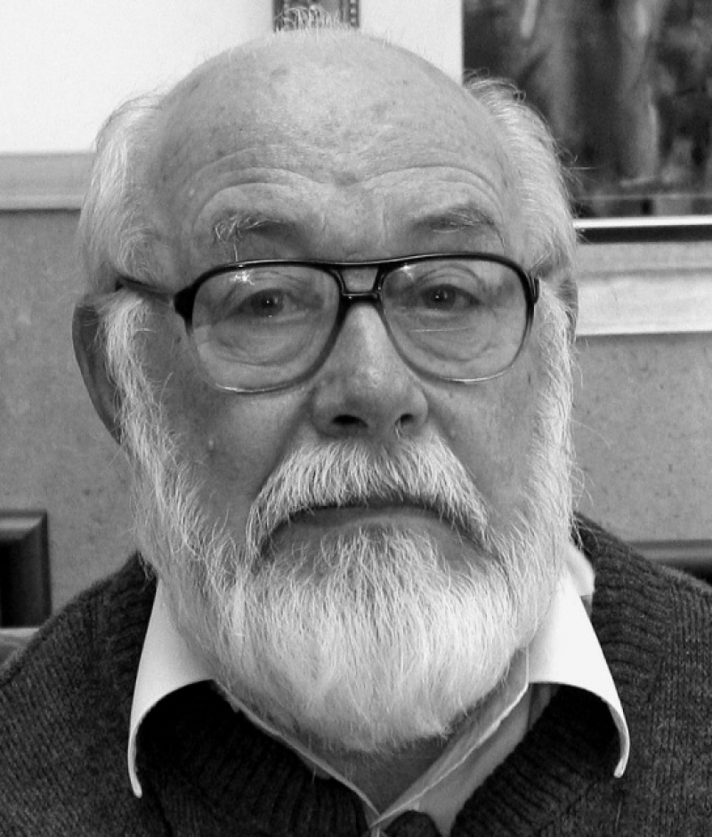 Чернобровцев Александр Сергеевич (1930 – 2014)